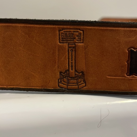 Vintage Dawson Creek BC belt - Picture 4 of 8